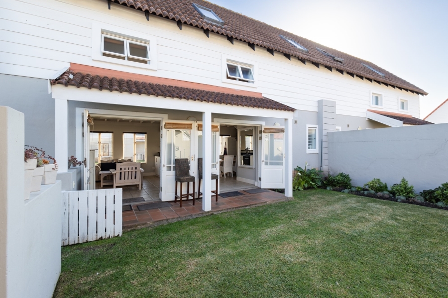 2 Bedroom Property for Sale in Keurboomstrand Western Cape